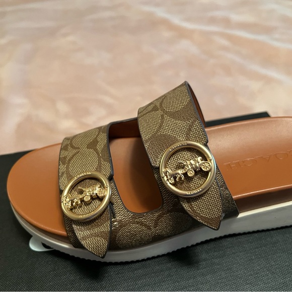 Coach sandals - Picture 2 of 7